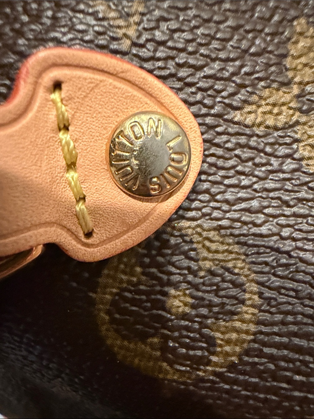 Louis Vuitton Monogram Neverfull MM Brown Tote with Natural Leather Trim - Picture 5 of 12